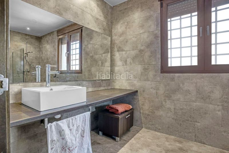 Foto 629a0c89-60fd-4573-8bfd-2385c4e4c60b. Casa amb aparcament piscina a Camí de Paterna-Lloma del Calderer Bétera