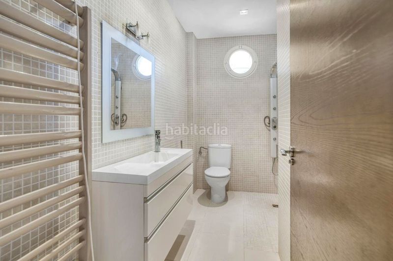 Foto 8b301a50-7138-4735-bb58-5d886f47b36c. Casa amb aparcament piscina a Camí de Paterna-Lloma del Calderer Bétera