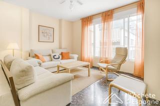 Apartament  111. Piso con balcón, ascensor y parking junto al mar