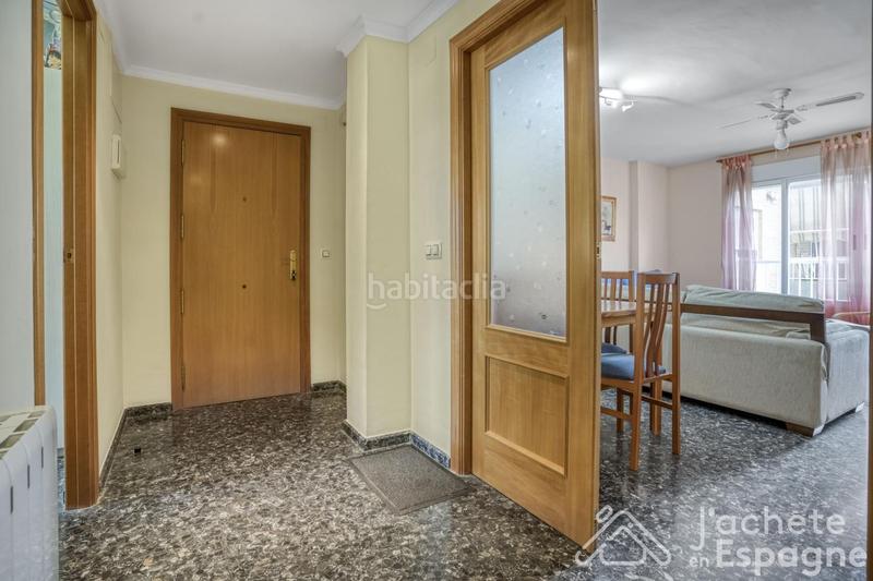 Foto b4b9a2a9-93f4-4aa2-9612-c8d80d16e699. Piccolo appartamento con parcheggio in Centro puerto Sagunt