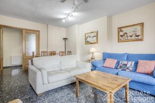 Apartament  111. Piso con balcón, ascensor y parking junto al mar