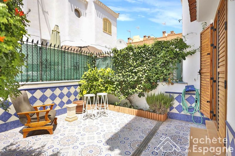 Foto 4567a613-b05e-40f6-a3f1-afed330f9fcd. Apartament amb piscina a Zona los Frutales Torrevieja