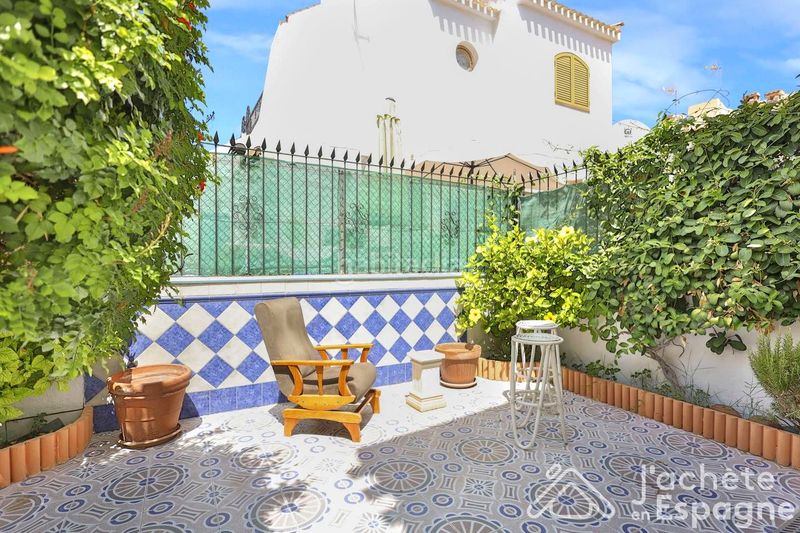 Foto ae9a2cdb-4f70-4002-84a9-b8c4592e4219. Apartament amb piscina a Zona los Frutales Torrevieja
