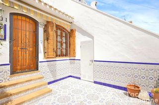 Apartament  Echegaray. Bajo en venta en torrevieja