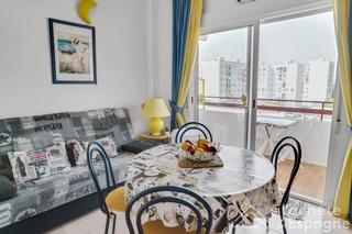 Appartement  Carrer salines b. Apartamento con terraza y vistas al mar  costa sur de vinaròs