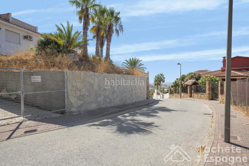 Foto 6d3e22e7-764b-4a3b-be00-888800724ee7. Terreny residencial a Almayate Bajo