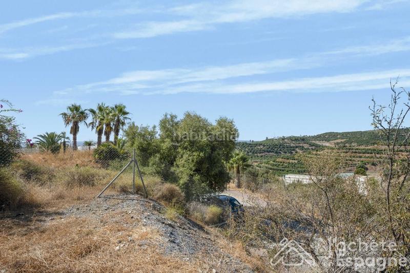 Foto 7e2bc796-7f0d-4ea1-b4c8-493b156ef430. Terreny residencial a Almayate Bajo