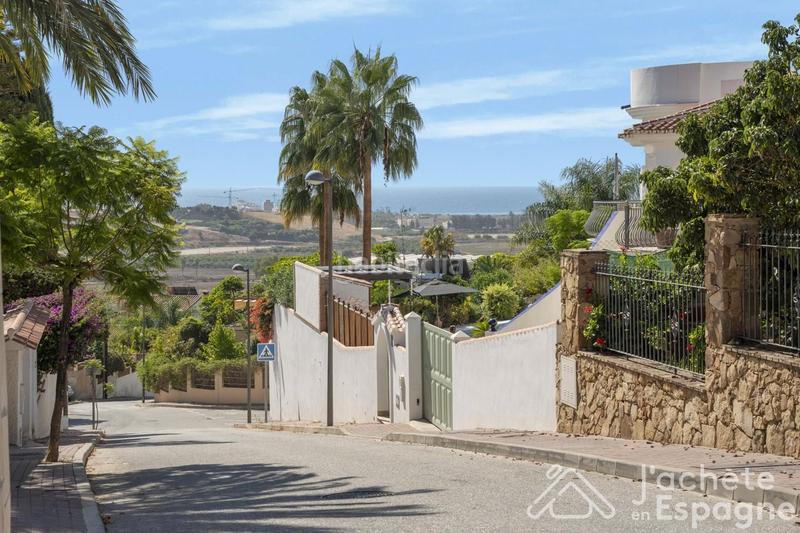 Foto 99a63166-fb24-4e1f-9c6e-b2b63a838ccd. Terreny residencial a Almayate Bajo