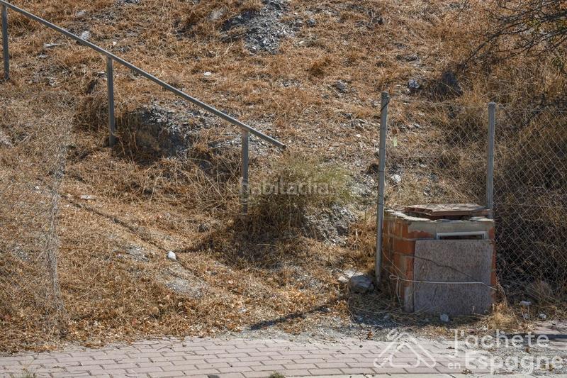 Foto c41a3643-efe6-482e-b089-135d8eb9066a. Terreny residencial a Almayate Bajo