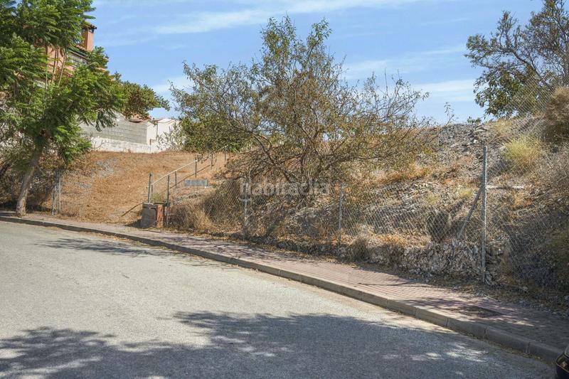 Foto e4216e83-4c20-40d4-808a-9ebda671341c. Terreny residencial a Almayate Bajo