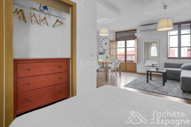 Foto 7b827229-2c5a-4988-a038-258594093556. Estudio piso en venta en ciutat vella en El Mercat Valencia