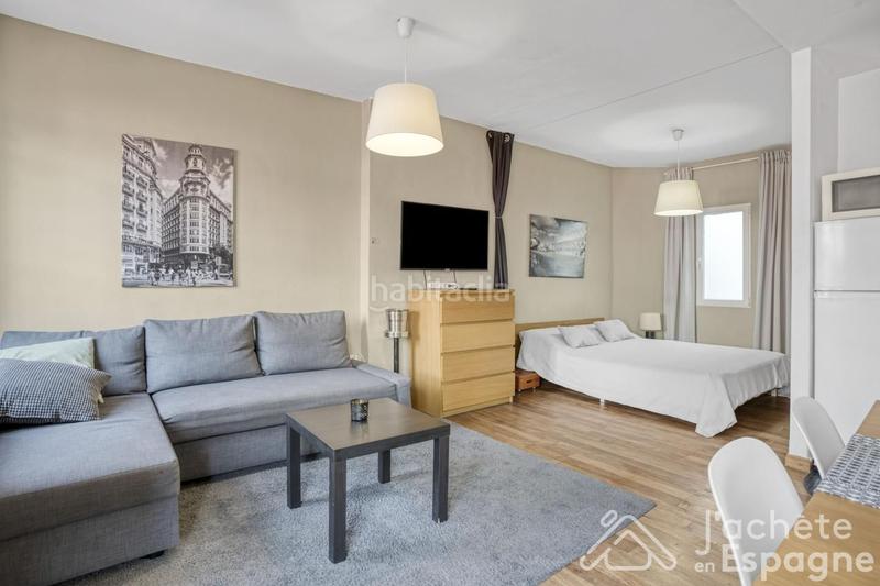 Foto cb47e82a-57d5-4611-9be4-b9d5dabb9acc. Estudio piso en venta en ciutat vella en El Mercat Valencia