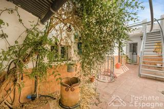 Casa  Los reyes. Auténtica casa de pueblo con 2 apartamentos independientes  134