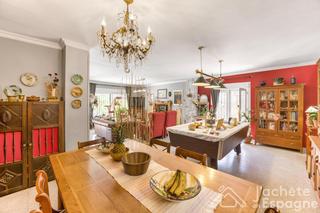 Maison  Rio bermuza. Casa independiente con jardines  y vistas impresionantes a la na