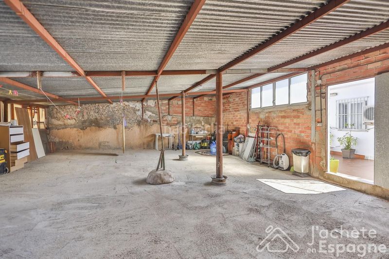 Foto 4ea7ed9a-1288-4023-8fa3-5145aa1d9747. Casa adossada amb calefacció aparcament a Caudete