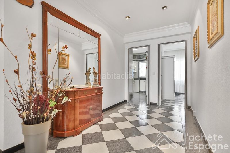 Foto b2f56772-bc52-4fc0-a539-d0337d1b9995. Casa adossada amb calefacció aparcament a Caudete