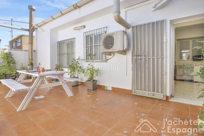 Foto e8b80928-1217-45d1-bd24-586d75eac39b. Casa adossada amb calefacció aparcament a Caudete