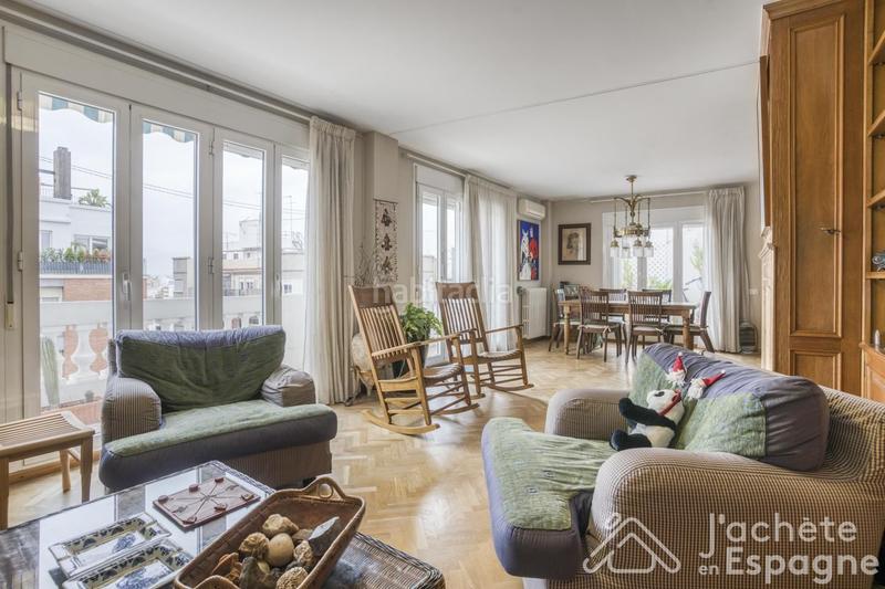 Foto e7e21e12-ce57-49ce-a90b-7ed761222907. Apartamento excepcional ático de lujo en El Mercat Valencia