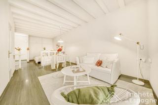Apartament  Carrer de sant pere mitjà. Coqueto piso amueblado en el born