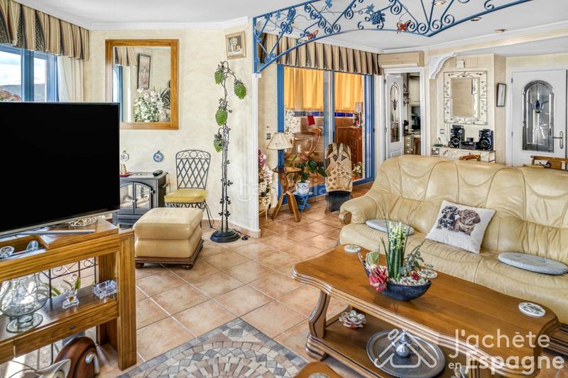 Foto ff269ffe-9dc8-4a74-8bd8-59566994ba21. Duplex con parcheggio piscina in Las Atalayas-Urmi-Cerro Mar Peñíscola
