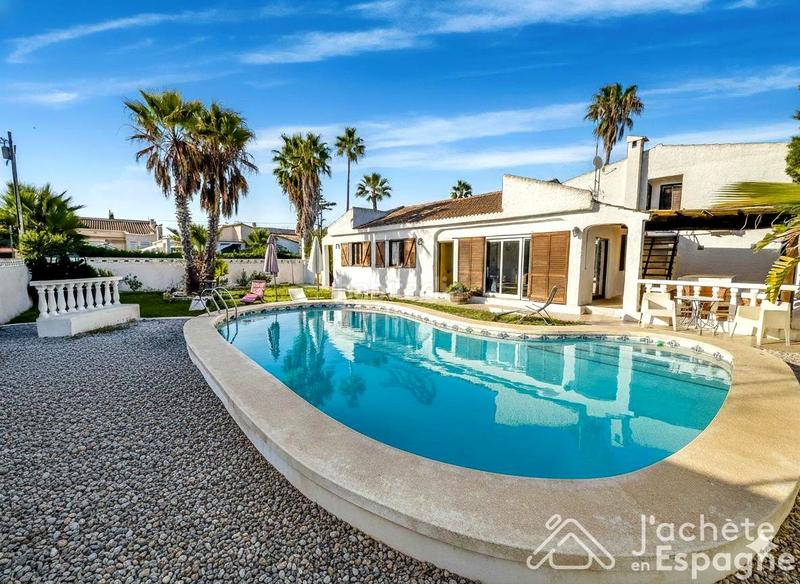 Foto e65aa419-f730-4d88-905c-245b8f3e4f06. Haus mit heizung parking pool in Costa Norte Vinaròs