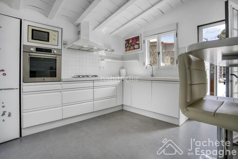 Foto 464e2d45-d2fd-410b-adee-11e008b4b1d1. Masia amb calefacció aparcament a Alfara de Algimia