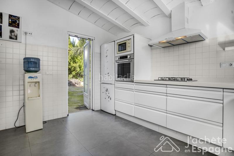 Foto b1eca453-b5c6-4605-b319-e2e8e1b46b01. Masia amb calefacció aparcament a Alfara de Algimia