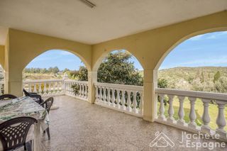 Casa a Monserrat. Chalet en montserrat