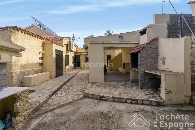 Foto de101f2e-1d48-4049-b832-bcc440c0b24a. Casa amb calefacció piscina a Monserrat