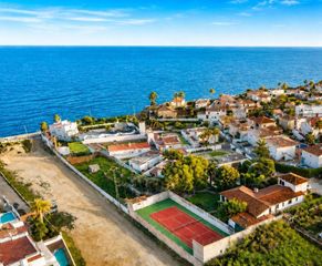 Haus  De l’aladroc. Exclusivo chalet  6 dormitorios con piscina, vistas al mar en pa