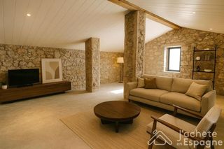 Casa  Nueva. Casa con encanto en cortes de pallás