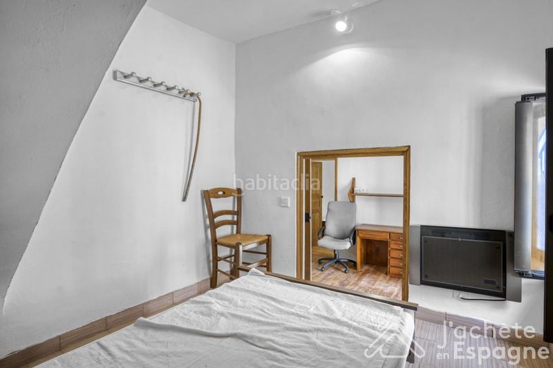 Foto 5a2d75dc-58de-4632-ba7d-d8a0e5844760. Casa a Cortes de Pallás