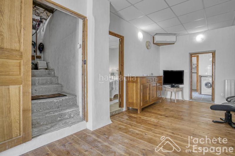Foto ee5561e5-b0dc-44bb-b7ca-6bbba6b1c928. Casa a Cortes de Pallás
