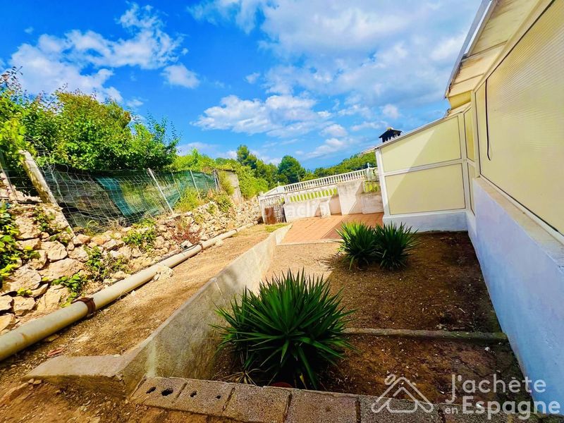 Foto 08df3b54-4c25-4d31-82f7-cd0a32390cfb. Masia amb piscina a Quart de les Valls