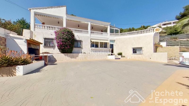 Foto b47973bd-472c-4366-b935-0ead6bc3a717. Masia amb piscina a Quart de les Valls