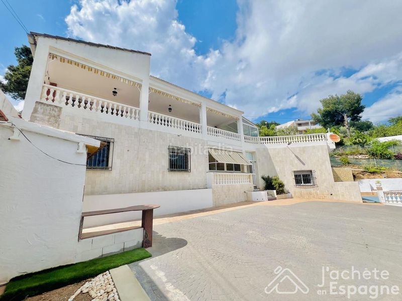 Foto ff63256e-c714-4865-bc3e-204b9fb908cb. Masia amb piscina a Quart de les Valls