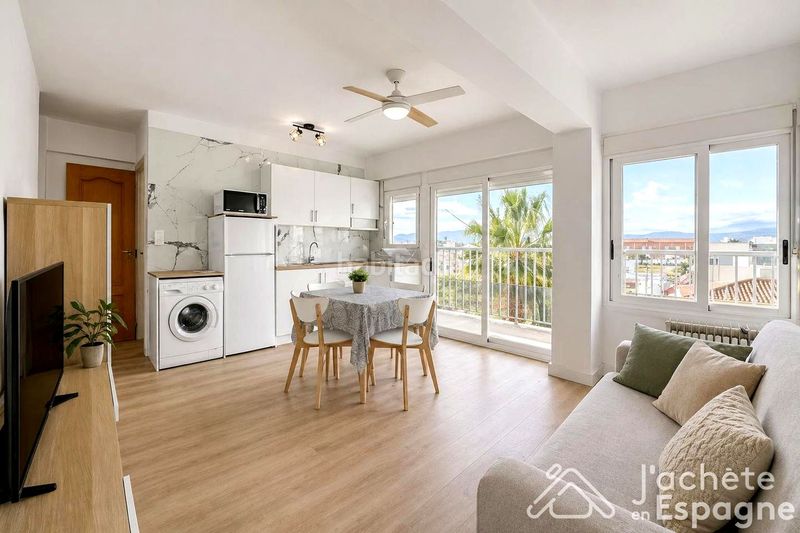 Foto 0a0800ef-1d9f-4973-8f12-30a43eab5a60. Apartament a Papa Luna - Platja del Gurugú Benicarló