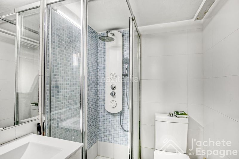 Foto d8d5fafa-1393-43a0-8525-83eda03375a8. Apartament a Fort Pienc Barcelona