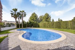Etagenwohnung  Murta. Piso valterna con piscina