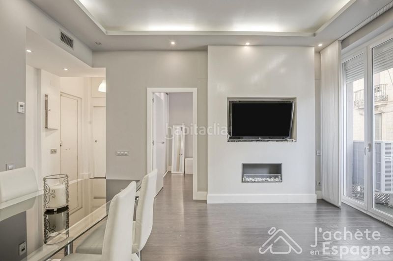 Foto 120a2808-8182-4a01-92ff-6e08be93e4ac. Apartament a Vila de Gràcia Barcelona