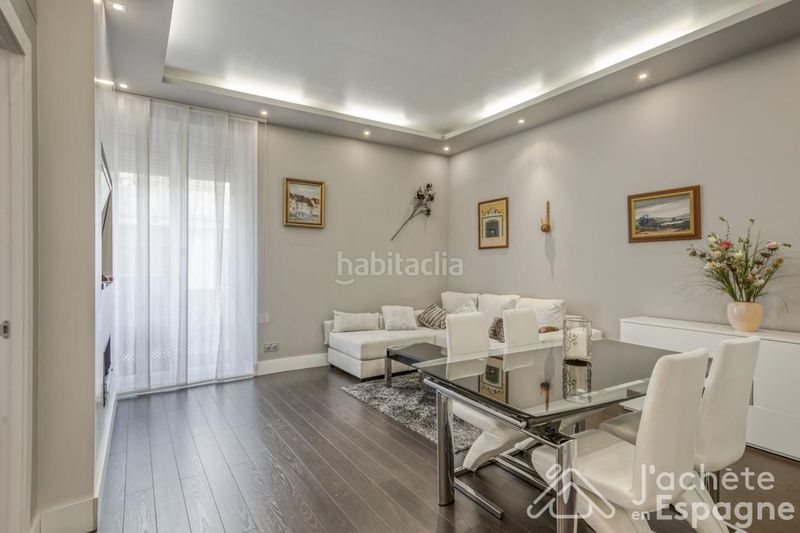 Foto 22b9caa6-ed45-48dc-bd66-c11b01e39913. Apartament a Vila de Gràcia Barcelona