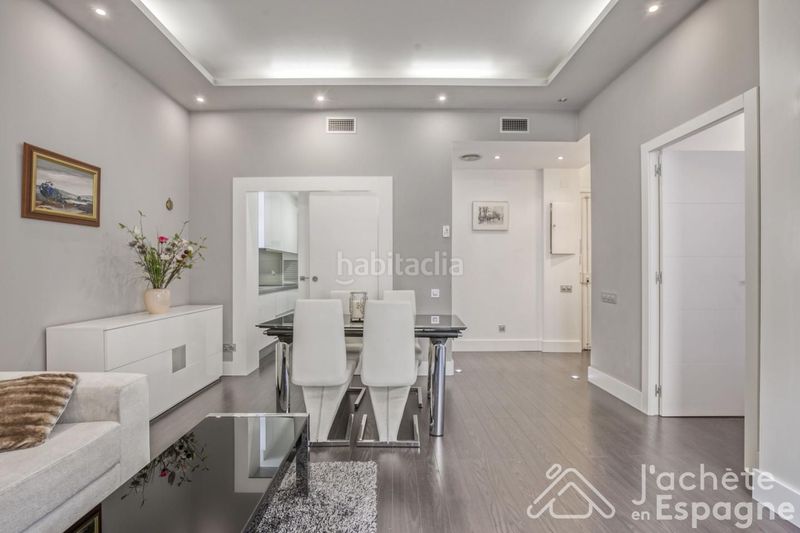 Foto 287b5371-819b-4aba-be41-5f03f22d26a0. Apartament a Vila de Gràcia Barcelona