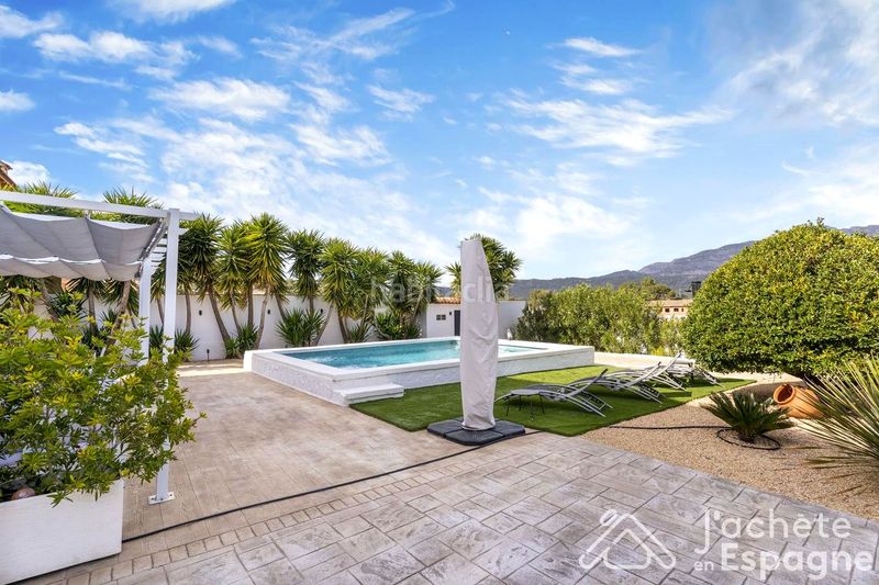 Foto c080d0c5-7abf-4793-9bac-d9a5cbc75a2d. Casa amb calefacció aparcament piscina a Urbanitzacions i Pedanies Sud Alzira