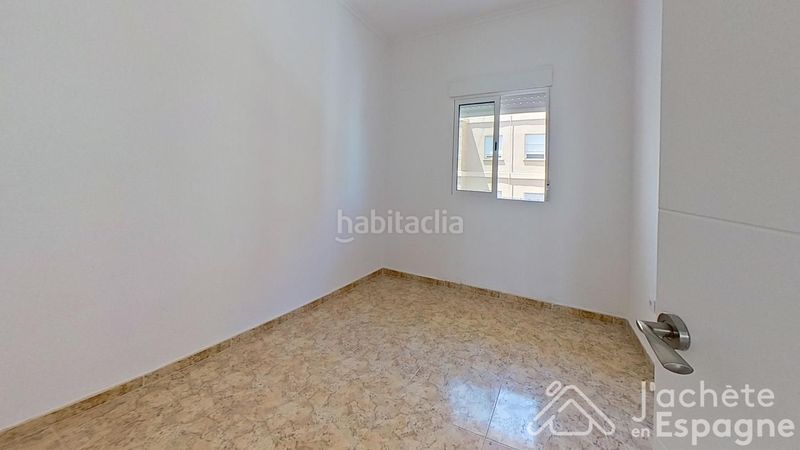 Foto 6d89c0ba-e353-43bb-845d-78b8c3e348b6. Pis a Oliva pueblo Oliva