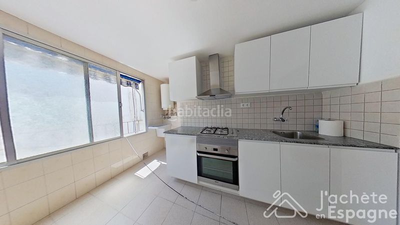 Foto bf164655-903e-4fc0-8579-edc4e871672a. Pis a Oliva pueblo Oliva