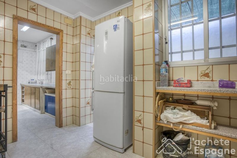 Foto b9fcbe43-c806-408c-8cb2-9903588dddcd. Casa amb aparcament a Massamagrell