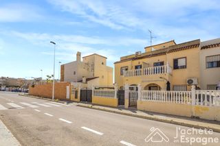 Casa  Avellaneda. Se vende bungalow en torrevieja