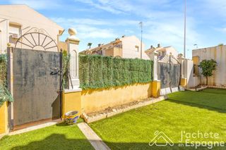 Casa  Avellaneda. Se vende bungalow en torrevieja