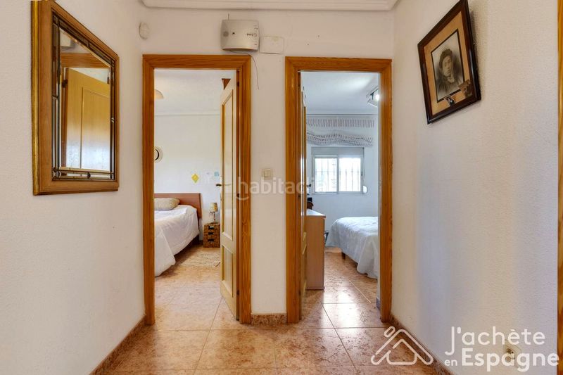 Foto 8e689499-a83d-4370-b14b-9380ec0cbccb. Casa amb aparcament piscina a Monserrat