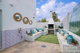 Casa pareada  Camí de l'om blanc. Bonita casa  a poco metros de la playa